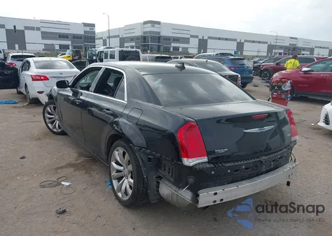 2019 Chrysler 300 Touring из США, поврежденный, VIN 2C3CCAAG9KH613646